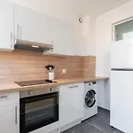 Apartman Charming Through-apartment Renovated And Equipped! *