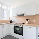 Charming Through-apartment Renovated And Equipped!